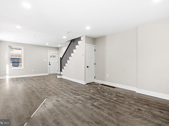 449 Delmar Street, Philadelphia PA 19128