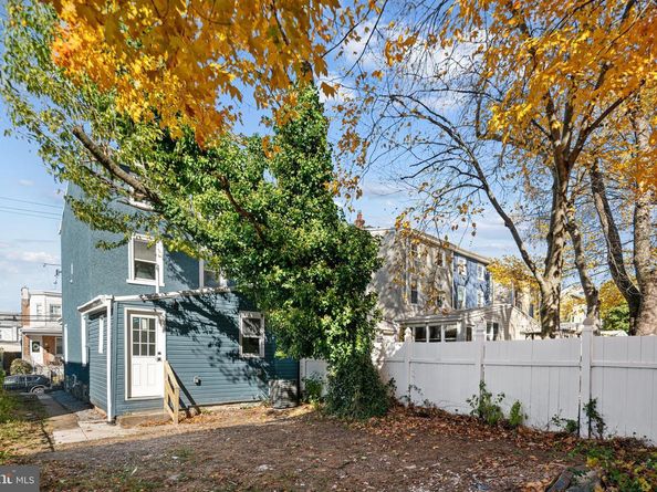 449 Delmar Street, Philadelphia PA 19128