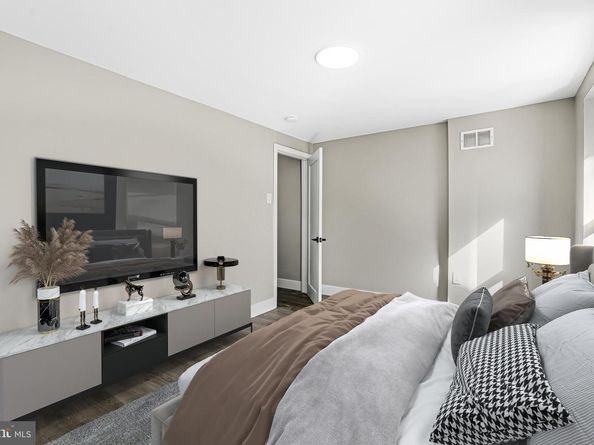 449 Delmar Street, Philadelphia PA 19128