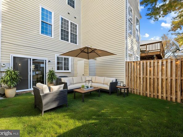 13133 Park Crescent Circle, Herndon VA 20171