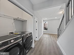 13133 Park Crescent Circle, Herndon VA 20171