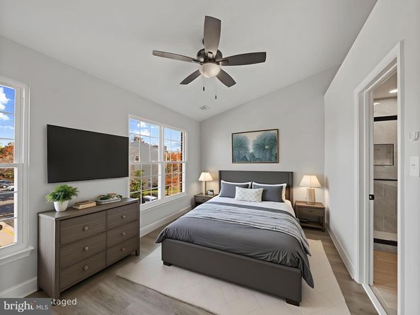 13133 Park Crescent Circle, Herndon VA 20171