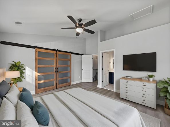 13133 Park Crescent Circle, Herndon VA 20171