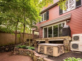 58 W Mechanic Street, New Hope PA 18938