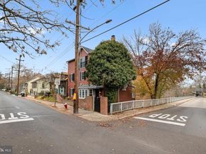 58 W Mechanic Street, New Hope PA 18938