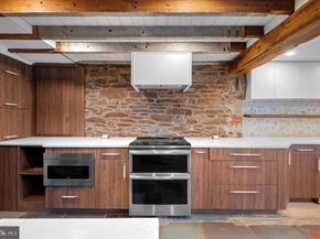 58 W Mechanic Street, New Hope PA 18938