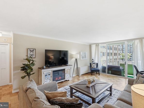 3001 Veazey Terrace NW 923, Washington DC 20008