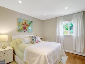 4123 S Four Mile Run Drive B, Arlington VA 22204