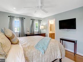 4123 S Four Mile Run Drive B, Arlington VA 22204