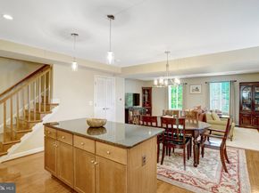 4123 S Four Mile Run Drive B, Arlington VA 22204