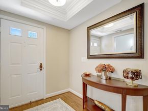 4123 S Four Mile Run Drive B, Arlington VA 22204