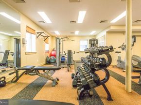 4123 S Four Mile Run Drive B, Arlington VA 22204