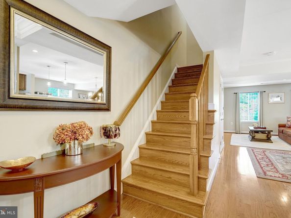 4123 S Four Mile Run Drive B, Arlington VA 22204