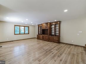 468 Long Lane, Huntingdon Valley PA 19006