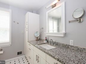206 Drakes Drum Drive, Bryn Mawr PA 19010