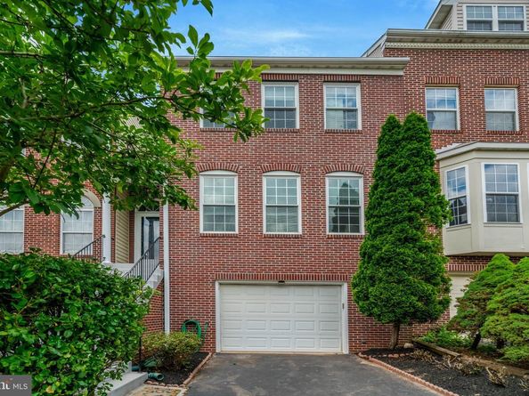 2916 Mainstone Drive, Fairfax VA 22031