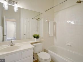 2916 Mainstone Drive, Fairfax VA 22031