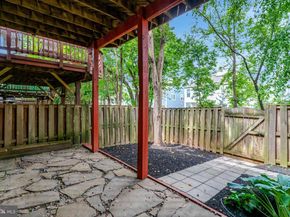 2916 Mainstone Drive, Fairfax VA 22031