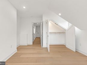 240 W Earlham Terrace, Philadelphia PA 19144