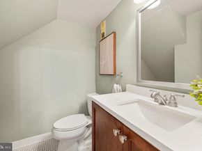 2312 N Dearing Street, Alexandria VA 22302