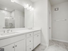 2430 Silver Line Alley, Herndon VA 20171