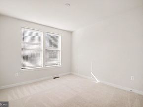 2430 Silver Line Alley, Herndon VA 20171