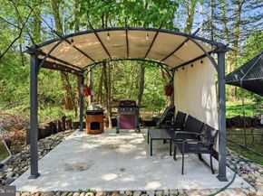 28 County Line Road, Huntingdon Valley PA 19006