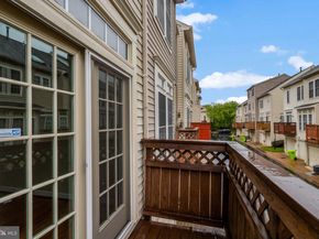 903 Harrison Circle, Alexandria VA 22304