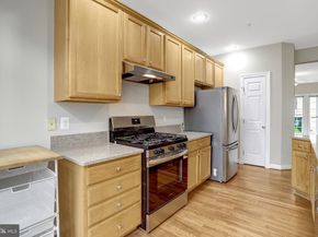 903 Harrison Circle, Alexandria VA 22304