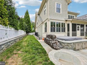 2612 24TH Street N, Arlington VA 22207