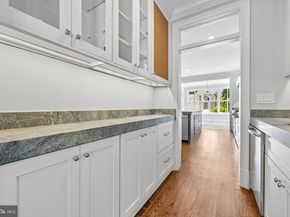 2612 24TH Street N, Arlington VA 22207
