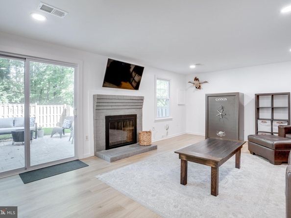 7842 Ashley Glen Road, Annandale VA 22003