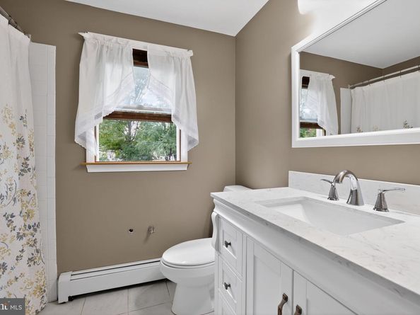 69 Beth Drive, Richboro PA 18954