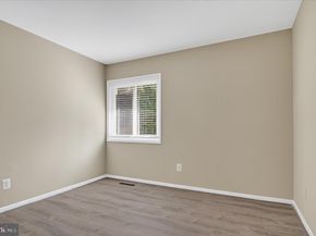 402 Reneau Way, Herndon VA 20170