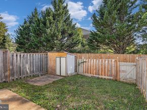 402 Reneau Way, Herndon VA 20170