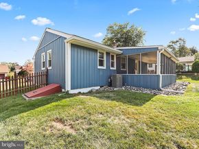 194 Ann Lane, Warminster PA 18974