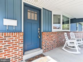 194 Ann Lane, Warminster PA 18974