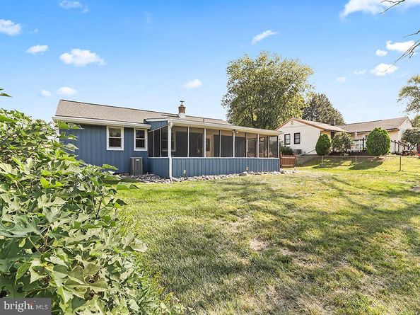 194 Ann Lane, Warminster PA 18974