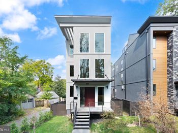 6116 30TH Street NW