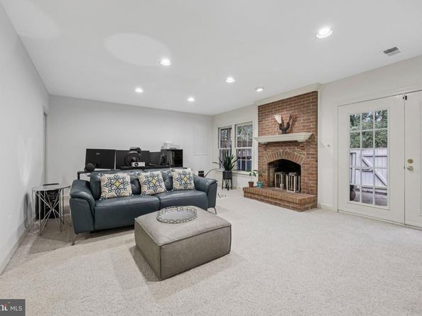 2177 Wolftrap Court, Vienna VA 22182