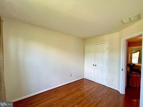 45439 Baggett Terrace, Sterling VA 20166