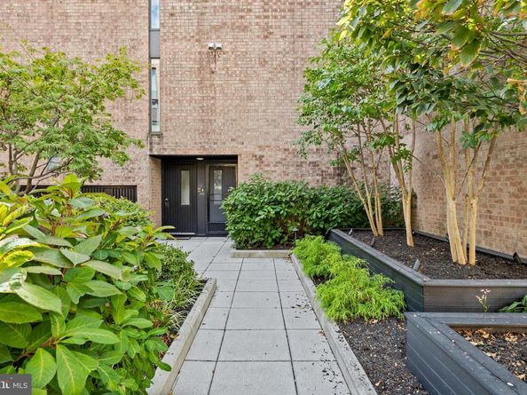 130 Spruce Street 27A, Philadelphia PA 19106