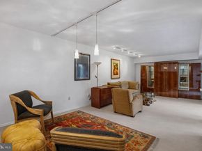 130 Spruce Street 27A, Philadelphia PA 19106