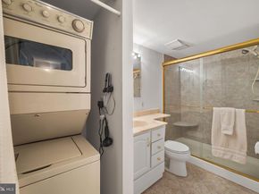 130 Spruce Street 27A, Philadelphia PA 19106