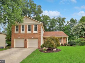 8304 Forestree Court, Vienna VA 22182