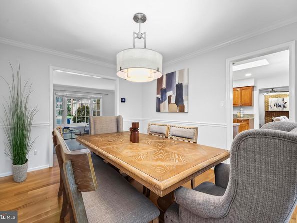 8304 Forestree Court, Vienna VA 22182