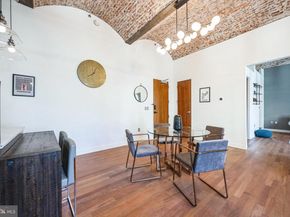 105 S 12TH Street 402, Philadelphia PA 19107