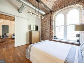 105 S 12TH Street 402, Philadelphia PA 19107