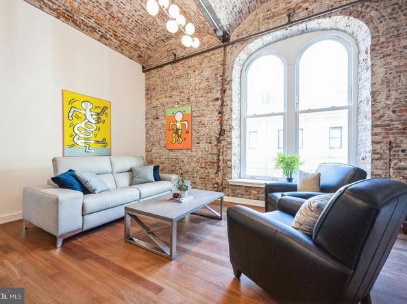 105 S 12TH Street 402, Philadelphia PA 19107