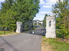 8880 Bradley Boulevard, Bethesda MD 20817